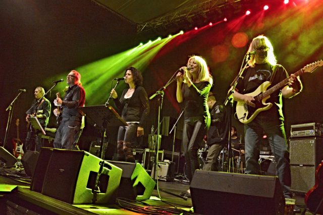HUDBA PRAHA BAND
